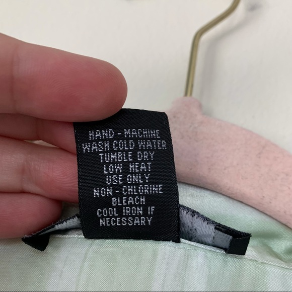 Halston Vintage Button Front Tunic Tank Top Green Stripe Satin Feel Size Medium - Picture 6 of 6